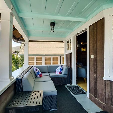 Charming Catalina Gem With Deck Walk To The Beach! أفالون المظهر الخارجي الصورة