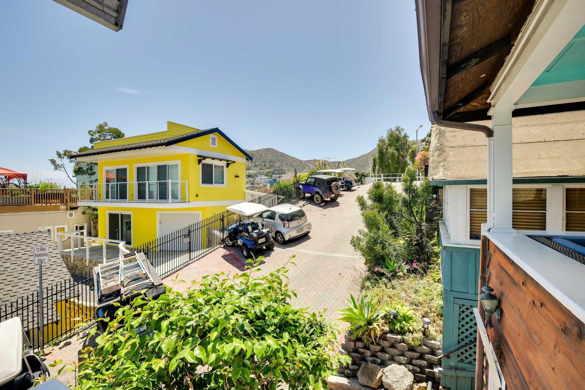 Charming Catalina Gem With Deck Walk To The Beach! أفالون المظهر الخارجي الصورة